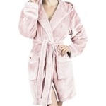Gräfenstayn Bademantel Damen flauschig mit Kapuze - Kuschelfleece - Öko-Tex Standard 100 - Morgenmantel leicht & kurz - Größe (S, Rosa) - 1